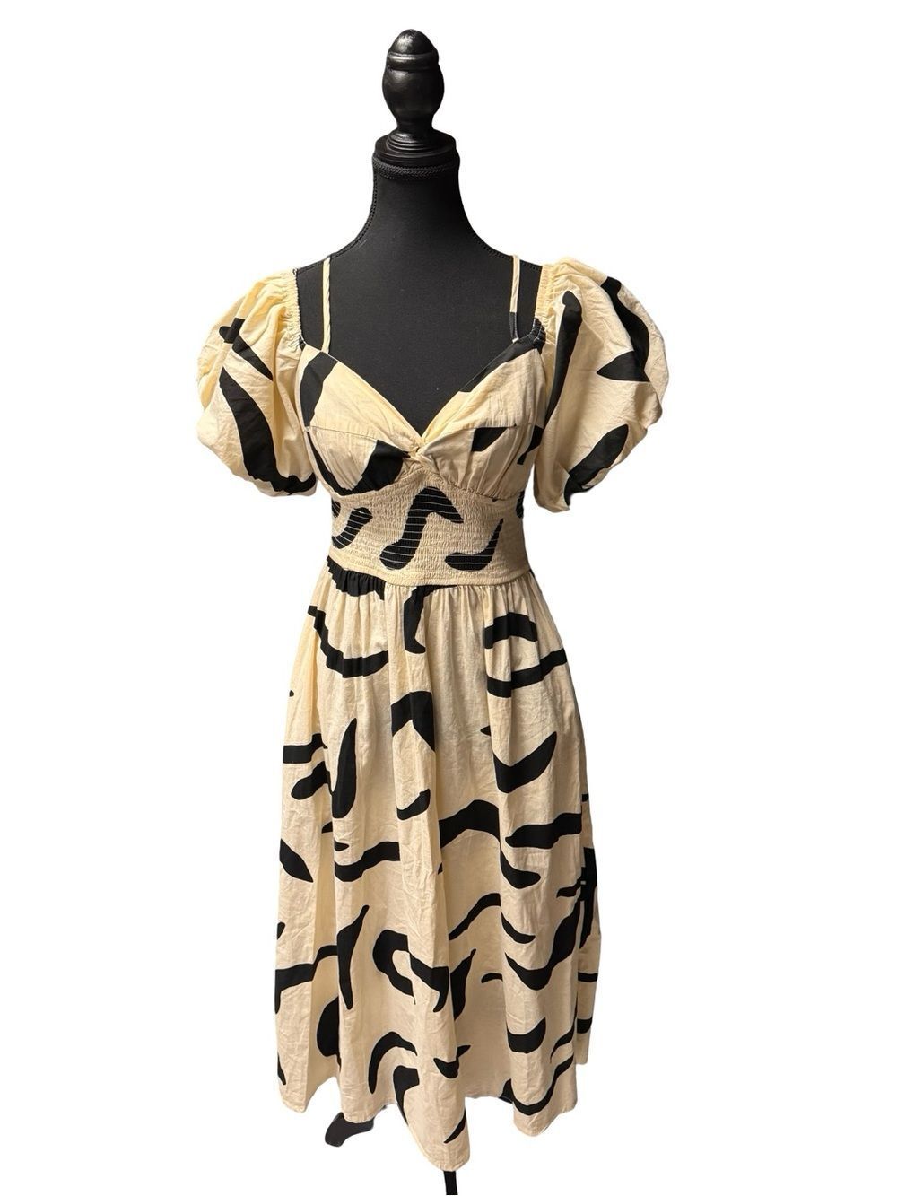 Dress – Size Small Sincerely Jules Cream & Black Abstract Puff Sleeve Midi Dress